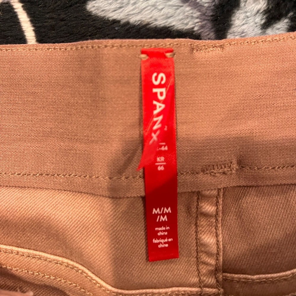Spanks pull on shorts 6 in